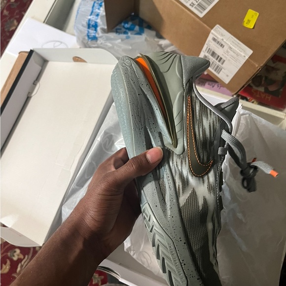 Devin booker nike gt cut 2 - Picture 5 of 5